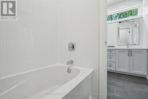 3510 Brennan Line W, Severn, ON - Indoor Photo Showing Bathroom