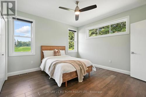 3510 Brennan Line W, Severn, ON - Indoor Photo Showing Bedroom