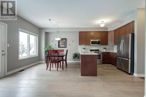 2275 Littondale Lane, Oakville, ON - Indoor Photo Showing Kitchen With Stainless Steel Kitchen