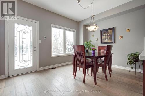 2275 Littondale Lane, Oakville, ON - Indoor Photo Showing Dining Room