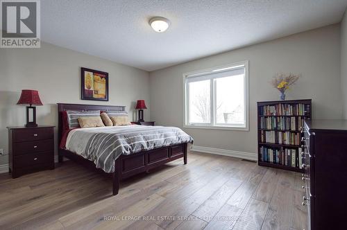 2275 Littondale Lane, Oakville, ON - Indoor Photo Showing Bedroom