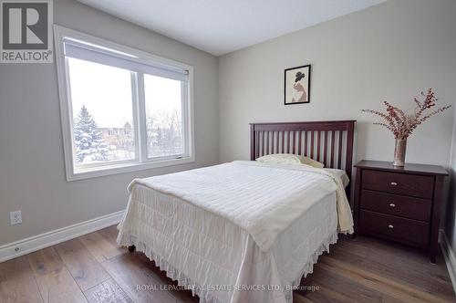 2275 Littondale Lane, Oakville, ON - Indoor Photo Showing Bedroom