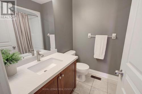 2275 Littondale Lane, Oakville, ON - Indoor Photo Showing Bathroom