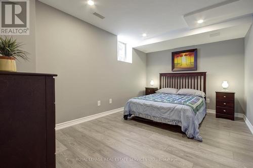 2275 Littondale Lane, Oakville, ON - Indoor Photo Showing Bedroom