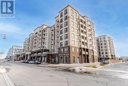 PH #811 - 2486 OLD BRONTE ROAD  Oakville, ON L6M 0Y4