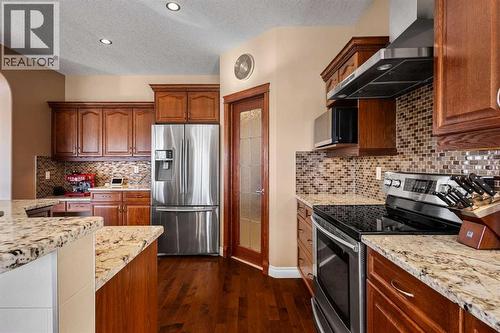 157 Hidden Creek Road Nw, Calgary, AB - Indoor Photo Showing Kitchen With Stainless Steel Kitchen With Upgraded Kitchen