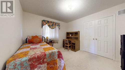 86 Petermann Street, Aurora, ON - Indoor Photo Showing Bedroom