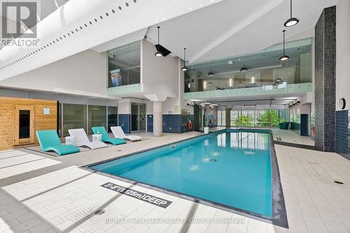 1010 - 179 Metcalfe Street, Ottawa, ON - Outdoor With In Ground Pool With Exterior
