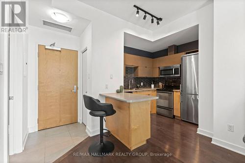 1010 - 179 Metcalfe Street, Ottawa, ON - Indoor Photo Showing Kitchen