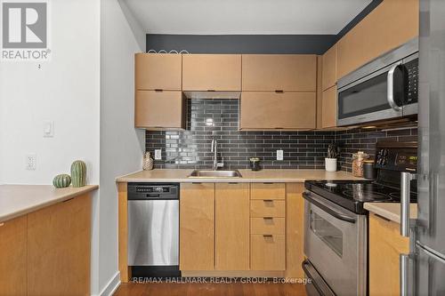 1010 - 179 Metcalfe Street, Ottawa, ON - Indoor Photo Showing Kitchen