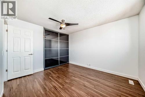 60 Erin Mount Crescent Se, Calgary, AB - Indoor Photo Showing Other Room