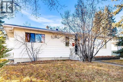 7431 5 Street Sw, Calgary, AB - Outdoor