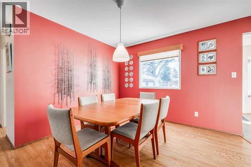 7431 5 Street Sw, Calgary, AB - Indoor Photo Showing Dining Room