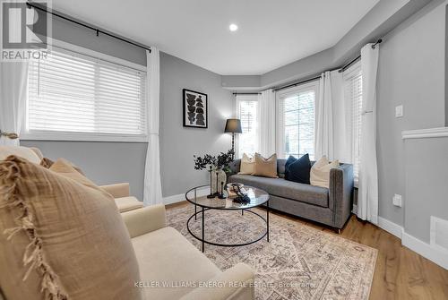 128 West Side Drive, Clarington (Bowmanville), ON - Indoor Photo Showing Living Room