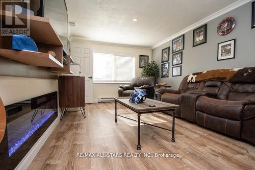 1412 7A Highway, Kawartha Lakes (Manvers), ON - Indoor Photo Showing Living Room With Fireplace