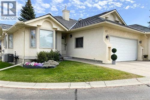 63 Edgepark Villas NW  Calgary, AB T3A 3S2