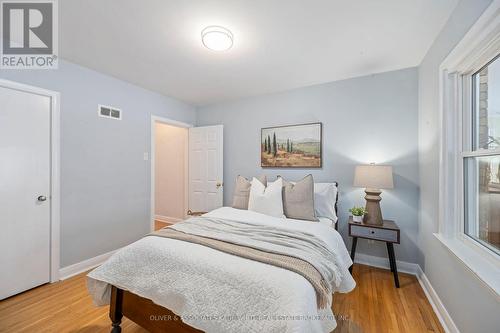 420 Riverside Drive, London North (North N), ON - Indoor Photo Showing Bedroom