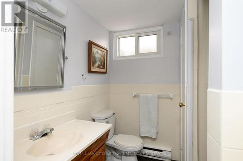 420 Riverside Drive, London North (North N), ON - Indoor Photo Showing Bathroom