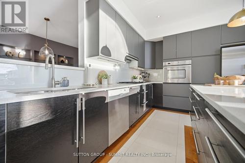 24 Joymar Drive, Mississauga, ON - Indoor Photo Showing Kitchen With Upgraded Kitchen