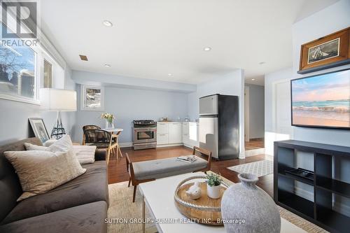24 Joymar Drive, Mississauga, ON - Indoor Photo Showing Living Room