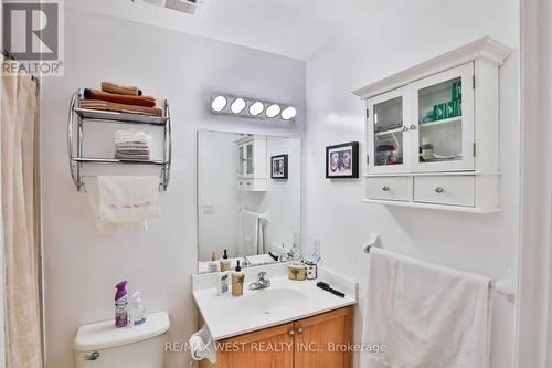 Gv-108 - 330 Princess Royal Drive, Mississauga, ON - Indoor Photo Showing Bathroom