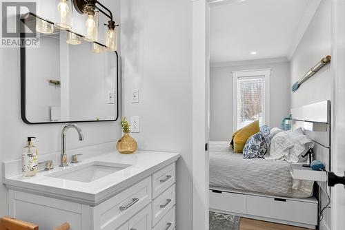 44 Bond Road, Whitbourne, NL - Indoor Photo Showing Bathroom