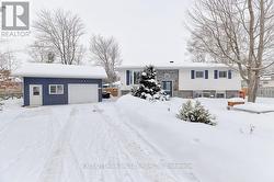 23 LISA CRESCENT W  Petawawa, ON K8H 2Z8