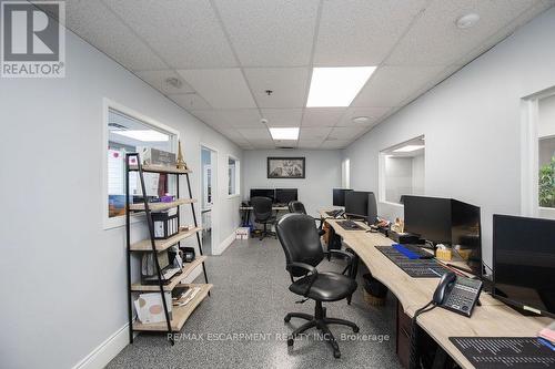 42 Niagara Street, Hamilton, ON 