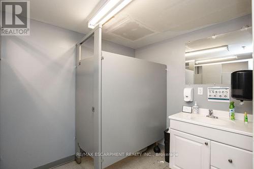 42 Niagara Street, Hamilton, ON 