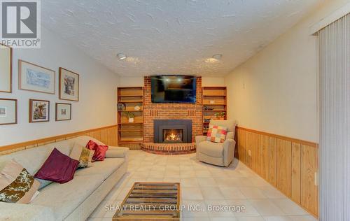 32 Brookview Court, Kitchener, ON - Indoor With Fireplace
