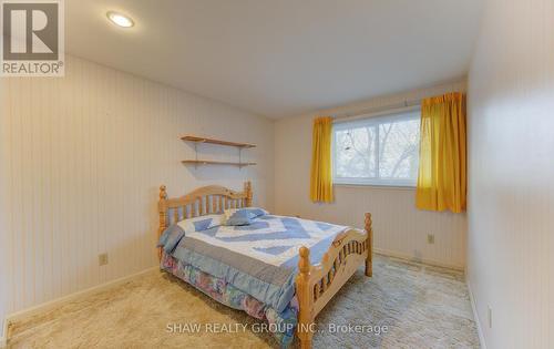 32 Brookview Court, Kitchener, ON - Indoor Photo Showing Bedroom