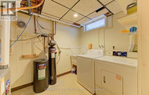 32 Brookview Court, Kitchener, ON - Indoor Photo Showing Laundry Room