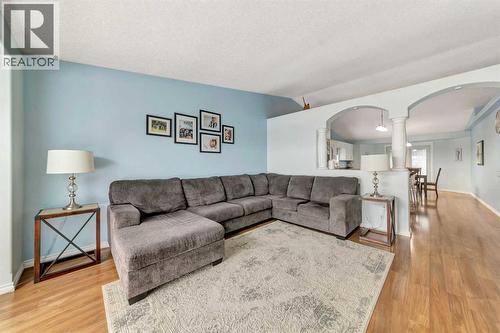 3204 65 Avenue, Lloydminster, AB - Indoor Photo Showing Living Room