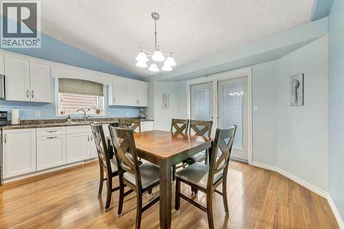 3204 65 Avenue, Lloydminster, AB - Indoor Photo Showing Dining Room