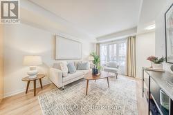 2 - 29 FRANCES LORING LANE  Toronto, ON M4M 3E8