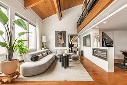 331-2801 Rue du Centre  Montréal (Le Sud-Ouest), QC H3K 3C4