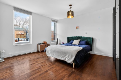 Chambre à coucher principale - 206 Av. Des Pins E., Montréal (Le Plateau-Mont-Royal), QC - Indoor Photo Showing Bedroom