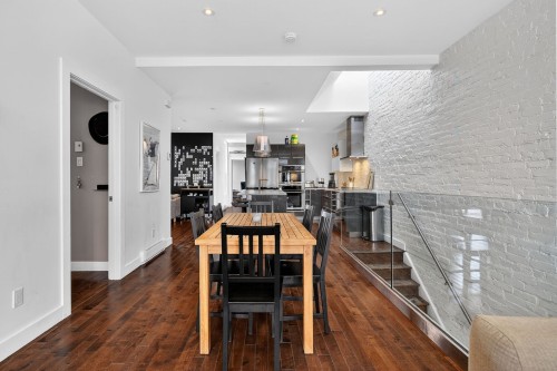 Cuisine - 206 Av. Des Pins E., Montréal (Le Plateau-Mont-Royal), QC - Indoor Photo Showing Kitchen With Upgraded Kitchen