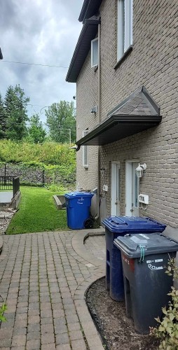 Entrée extérieure - 1718 Rue Notre-Dame-De-Fatima, Laval (Pont-Viau), QC - Outdoor