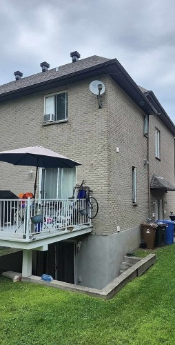 Face arrière - 1718 Rue Notre-Dame-De-Fatima, Laval (Pont-Viau), QC - Outdoor With Exterior