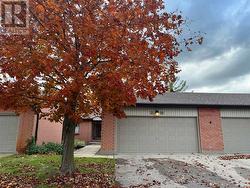 2 - 55 FIDDLERS GREEN ROAD  London North (North P), ON N6H 4T8