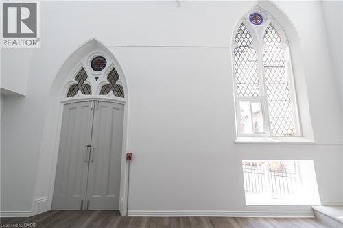 16 West Avenue S, Hamilton, ON - Indoor Photo Showing Other Room
