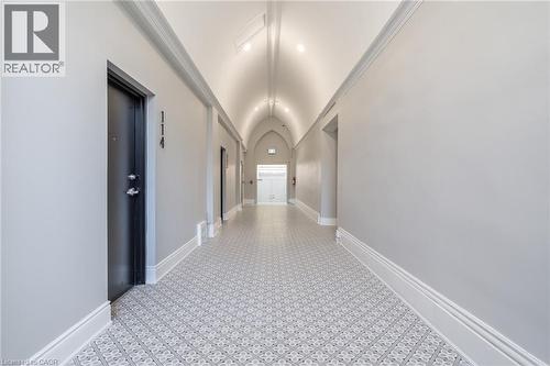 16 West Avenue S, Hamilton, ON - Indoor Photo Showing Other Room