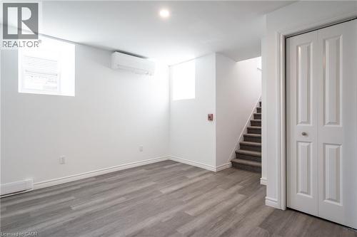 16 West Avenue S, Hamilton, ON - Indoor Photo Showing Other Room