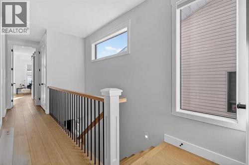 124 26 Avenue Ne, Calgary, AB - Indoor Photo Showing Other Room