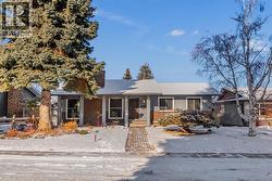 136 Parkglen Crescent SE  Calgary, AB T2J 4M1