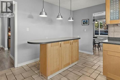 136 Parkglen Crescent Se, Calgary, AB - Indoor