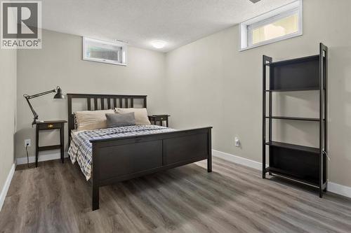 136 Parkglen Crescent Se, Calgary, AB - Indoor Photo Showing Bedroom