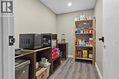 136 Parkglen Crescent Se, Calgary, AB - Indoor Photo Showing Other Room