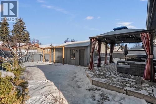 136 Parkglen Crescent Se, Calgary, AB - Outdoor